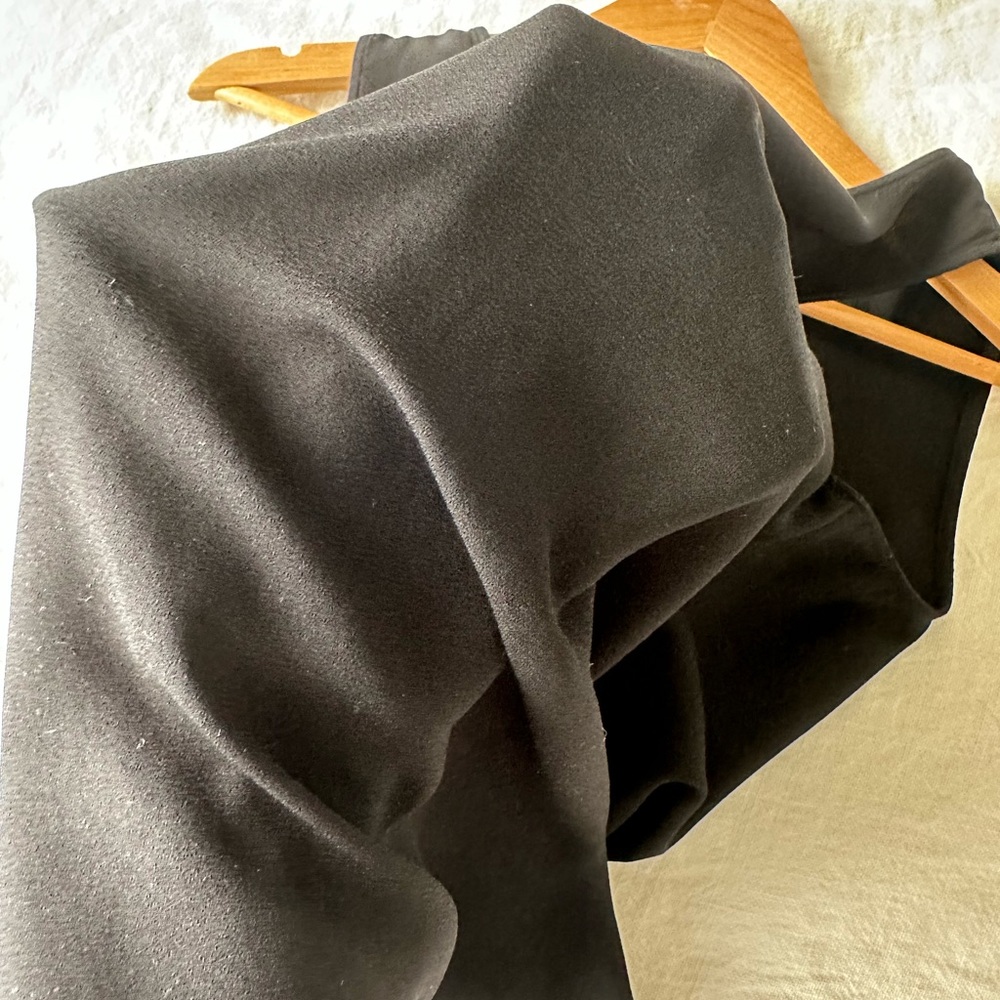 Halogen Black Shell Tank - Picture 6 of 7